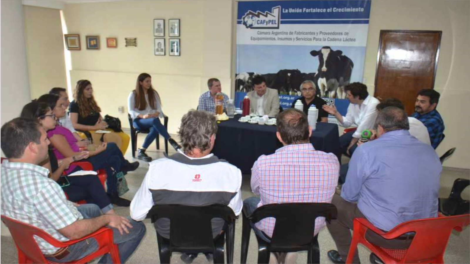 Visita de contigente de Ecuador a la CAFyPEL