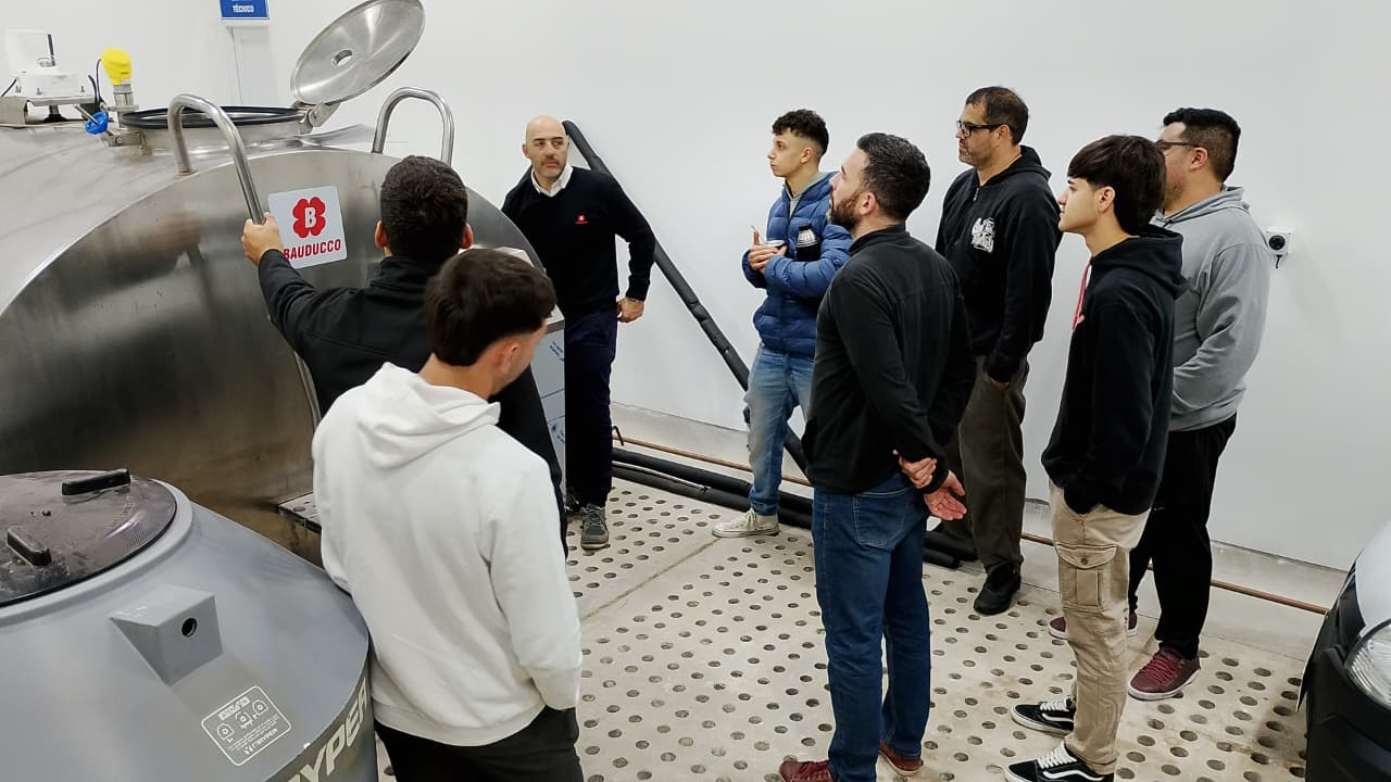 Finalizamos el dictado del modulo 2.3 Tanque Refrigerador de Leche de la DIPLOMATURA para TAMBOS