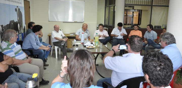 El Subsecretario de Lechería de la Nación visitó la CAFyPEL