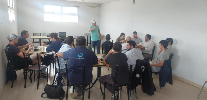 Finalizamos el dictado de la DIPLOMATURA EN INSTALACIÓN, MANTENIMIENTO Y/0 REPARACIÓN DE EQUIPOS E INSUMOS VINCULADOS A LA PRODUCCIÓN PRIMARIA DE LECHE.